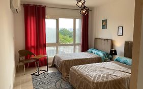 Madinaty B12 Wide Garden View - Shared Apartment - East Hub - إطلالة واسعة على الحديقة - شقة مشتركة